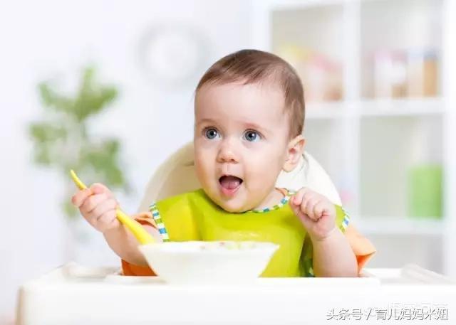 冲奶粉勺子需要敲一下吗,奶粉勺子为什么有洞