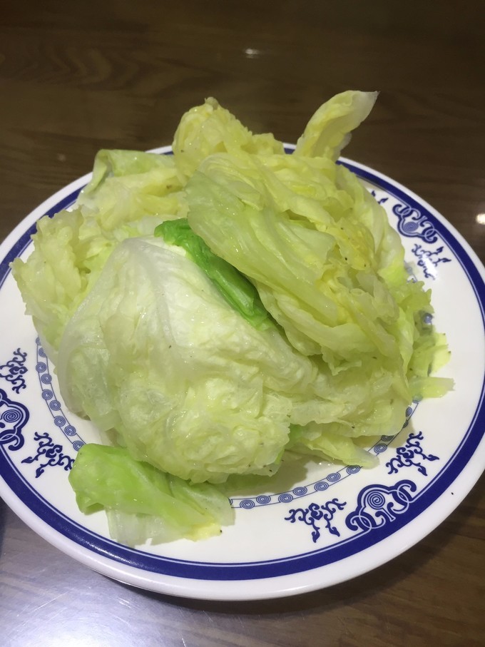 冬天去哪里旅游暖和特色美食,冬季游玩攻略美食推荐