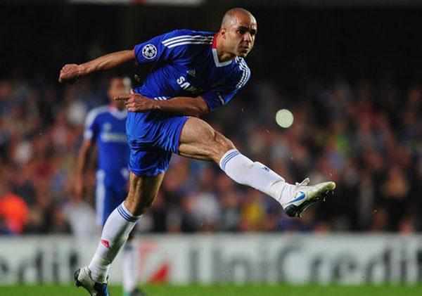 倒车请注意，斯坦福桥带刀后卫，阵型倒着也能打