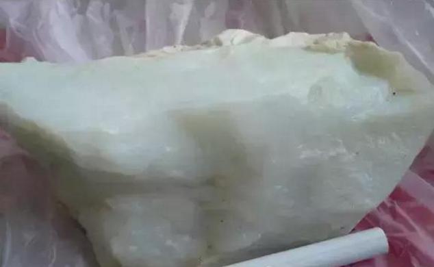 祁连山玉石原石怎样鉴别,玉石原石欣赏