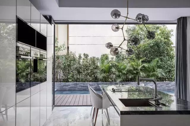 10家厨房比比看，一分价钱一分货