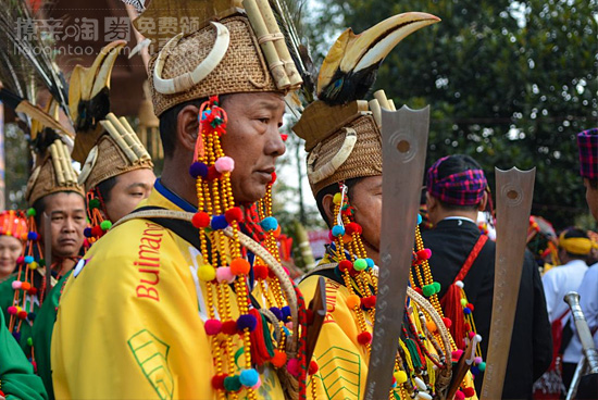 景颇族的风俗习惯和民族服饰,德宏傣族景颇族服饰定制