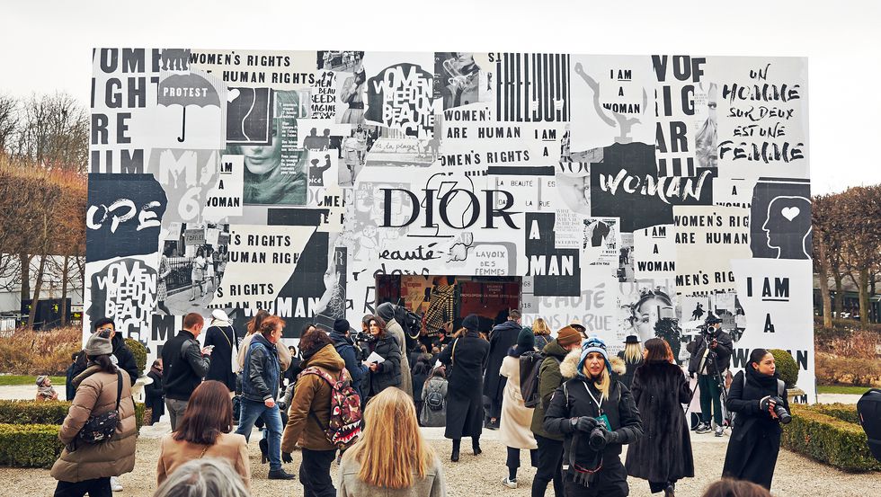 dior成衣秀经典,dior2018秋冬时装复古巴黎郊区