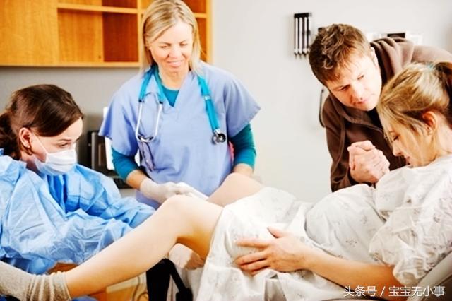 顺产分娩的三个产程,顺产进入分娩室后要多久可以出来