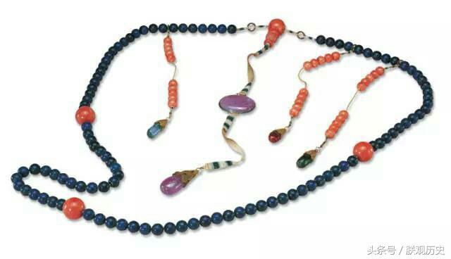 慈禧的朝珠有多少,慈禧佩戴东珠朝珠