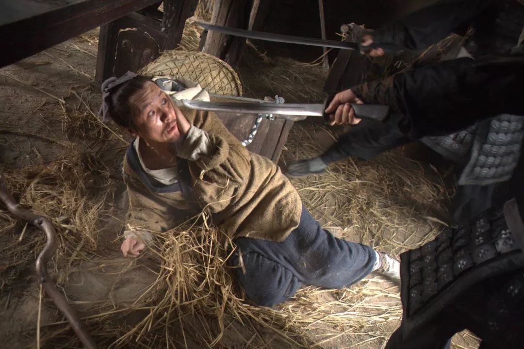 怎么惩治当今恶霸,对付流氓最有效的方法