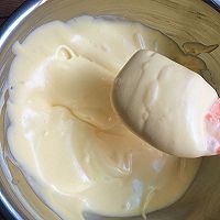 六寸戚风蛋糕超详细版的做法步骤,六寸戚风蛋糕超详细版的做法