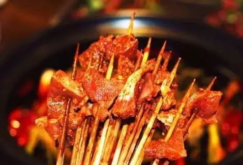 这家从成都杀到宜兴的串串店，三月一连串福利！3.8折抢不抢！