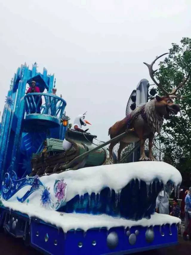 跟着朵拉去探险英文,迪士尼上海儿童游玩攻略