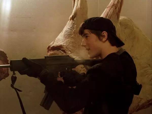 十三年前的金棕榈，房间里的大象