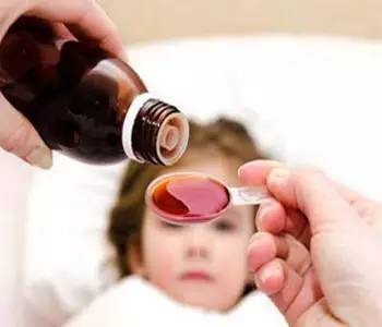 8个月宝宝“烧抽”了，宝宝发烧千万别做这些傻事！|亲子百科