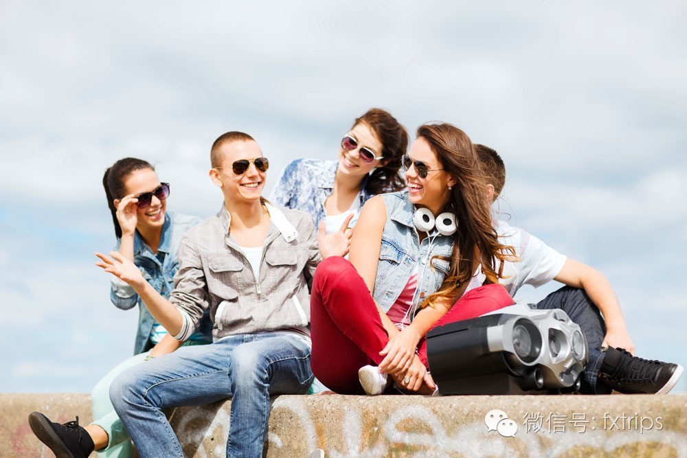 如何正确选择墨镜 (墨镜怎么选合适自己的)