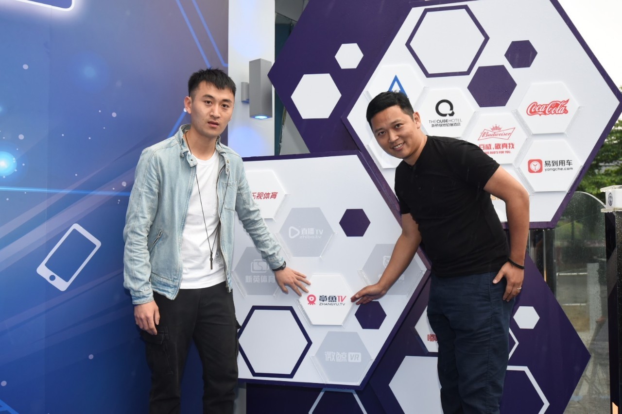 足球是生活的一部分,衣食住行就是生活