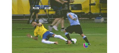 足坛“奥斯卡”，回顾足坛那些经典的假摔