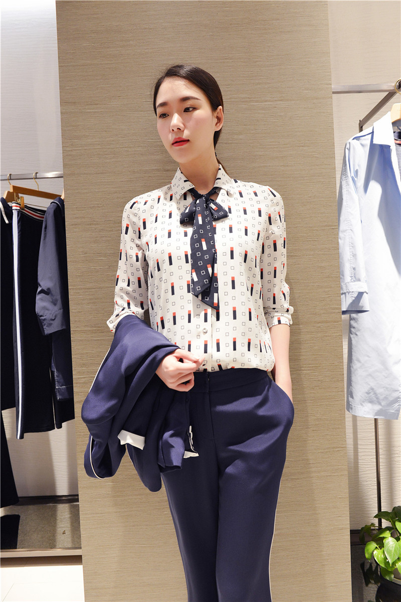 重庆解放碑街拍摄影馆,解放碑每天美女街拍时间