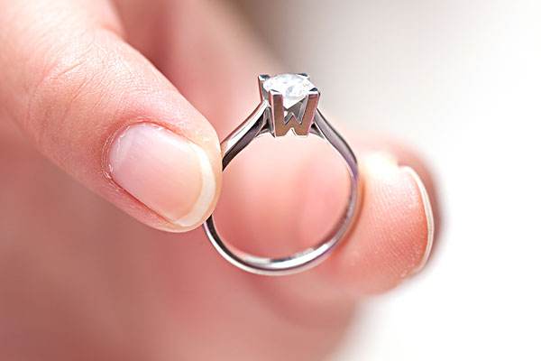 电镀18k金掉色吗,18k金掉色能修复吗