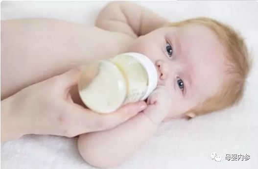 冲奶粉前不刷奶瓶,冲奶粉为什么不用用力摇