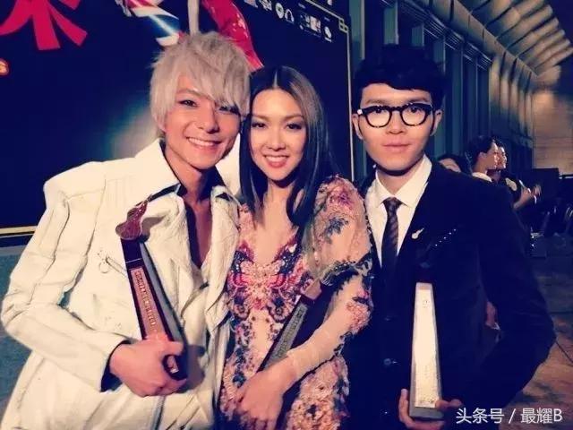 37岁的F小姐出道15年,不管怎么努力就是不红