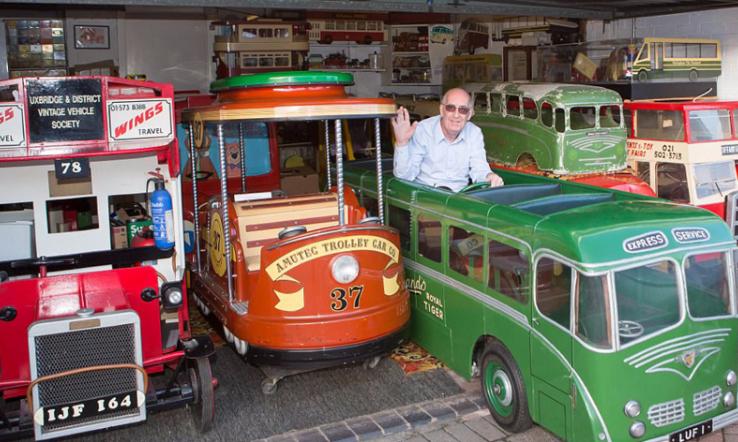 小蜘蛛侠电动发光玩具,太阳能蜘蛛侠玩具