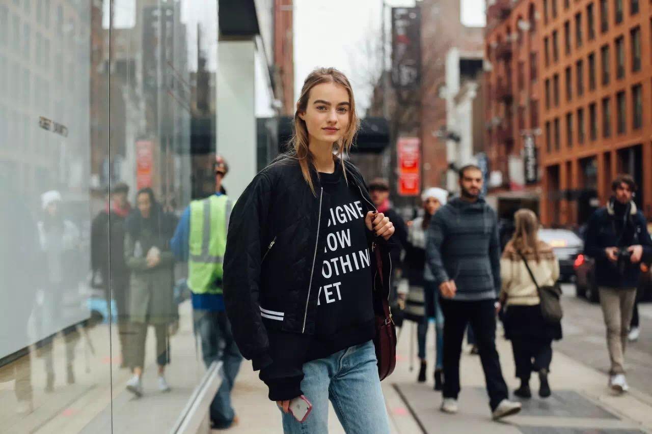 卫衣真的是好看又减龄,卫衣确实时髦