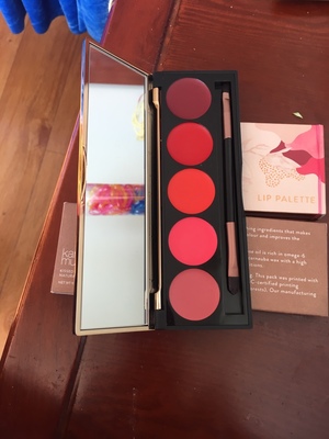 宝妈们别看微商了，这个大牌口红不贵还是孕妇专用！