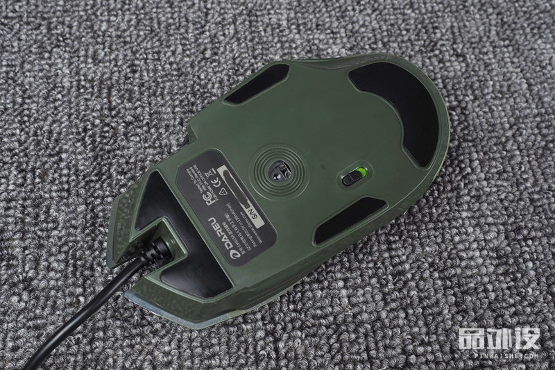 达尔优牧马人em915鼠标拆解,达尔优em915黑色裂纹版游戏鼠标