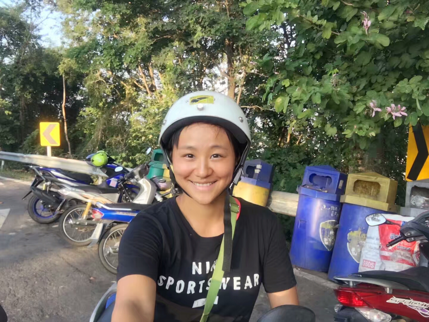 她说:成都,是成都人的形容词。