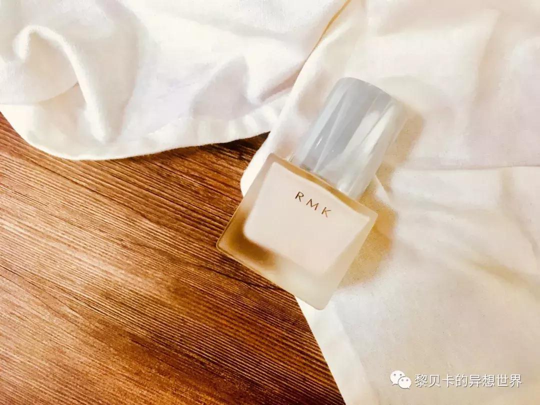 出油毛孔大补什么,出油推荐护肤品