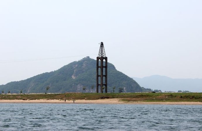 中朝边境美丽的风景,中朝边境桃花盛开的地方