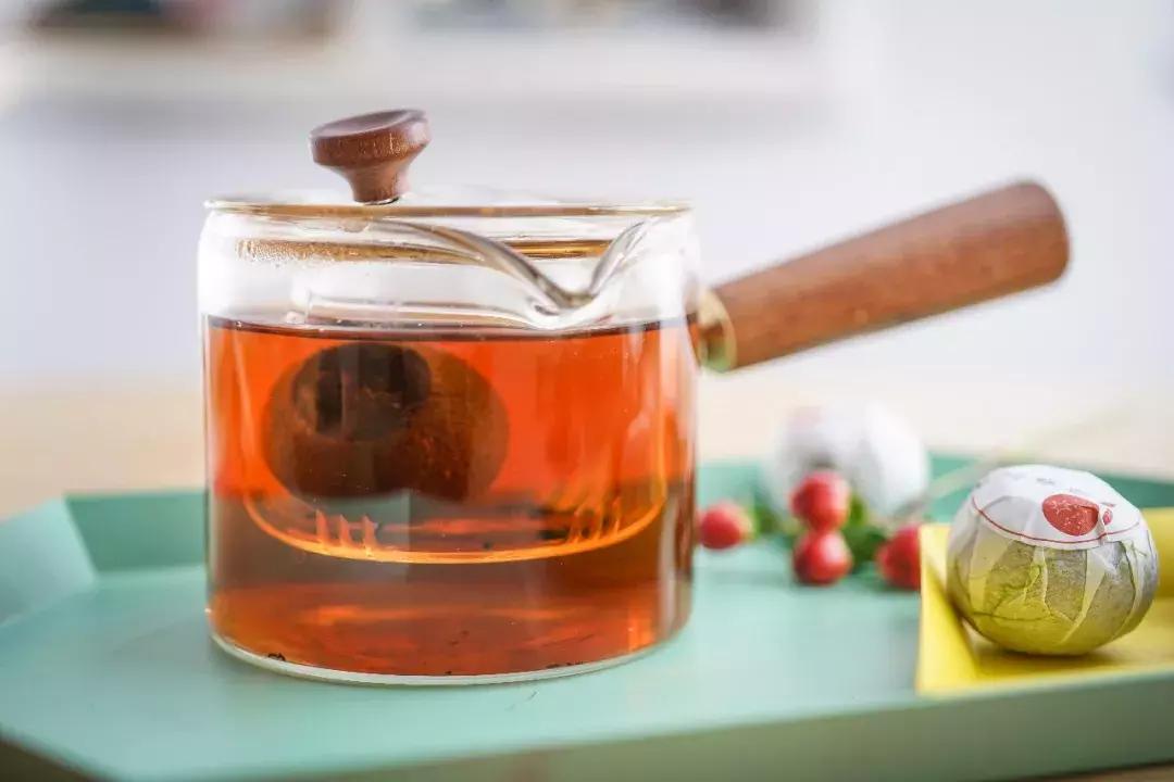 喝水一定要选择一个好杯子,选杯子颜色重要还是图案重要