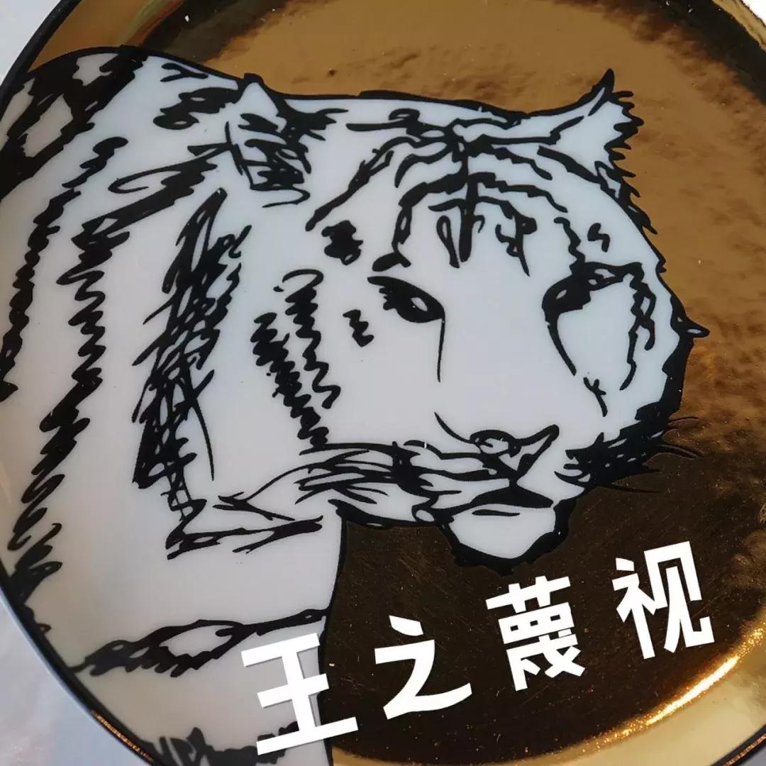 喝水选择自己喜欢的杯子,选择喝水的杯子