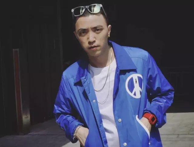 陈冠希为什么只戴卡西欧,陈冠希戴的是卡西欧哪一款