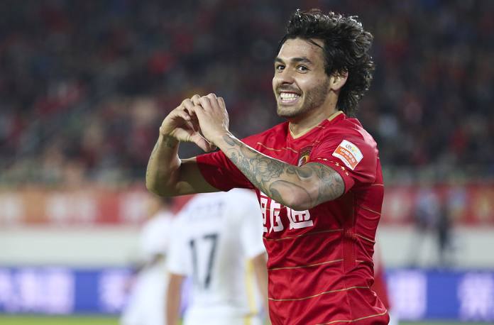 恒大盲目扩张,恒大过度扩张陷危机