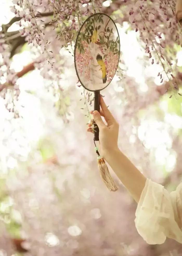 优雅的女人如诗,优雅别致散发着淡淡的女人香