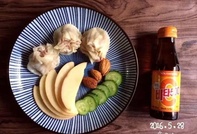 感谢老妈每天不重样的早餐,一个妈妈三年不做重样的早饭