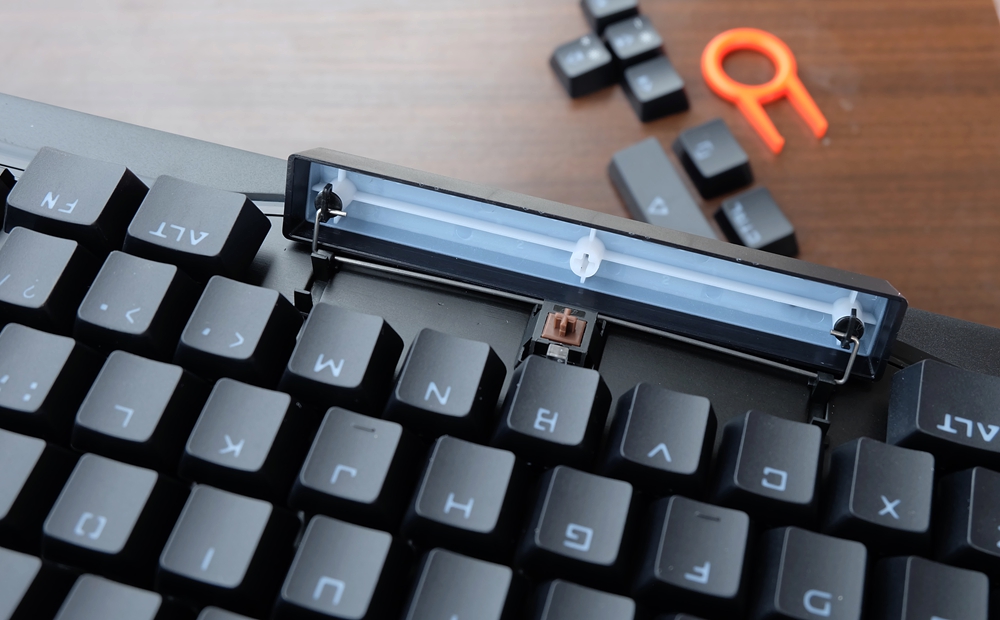 红与黑的冲撞,红与黑的碰撞国语版