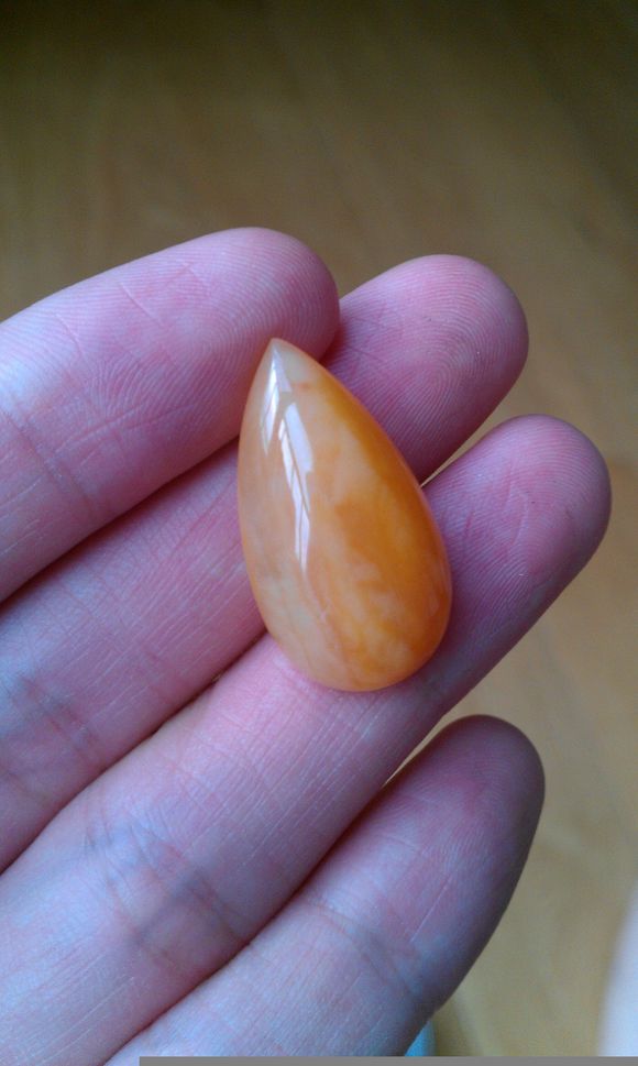 天气太干燥怎么办,玉缺水后会是什么样