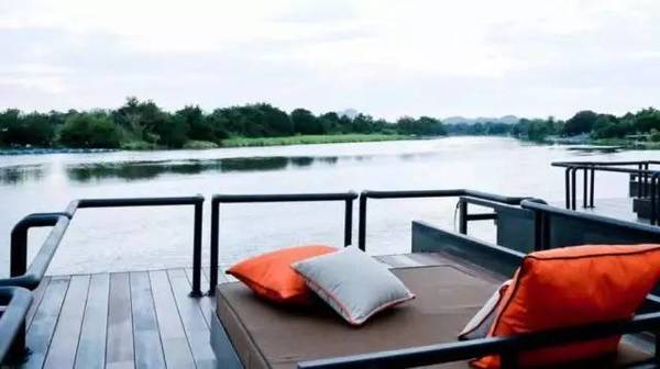 泰国桂河水上竹筏度假屋,泰国桂河水上屋度假村