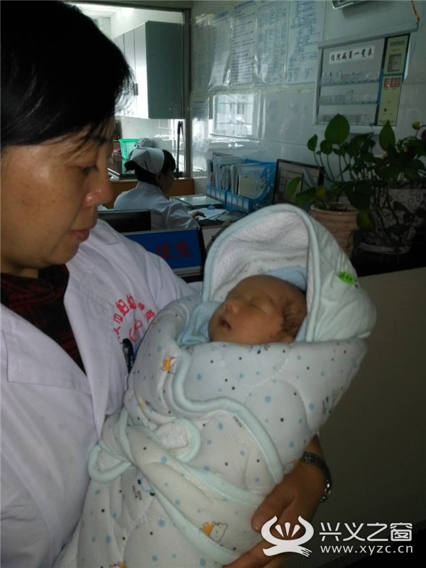 用大爱诠释医者仁心,用大爱无疆诠释医者仁心