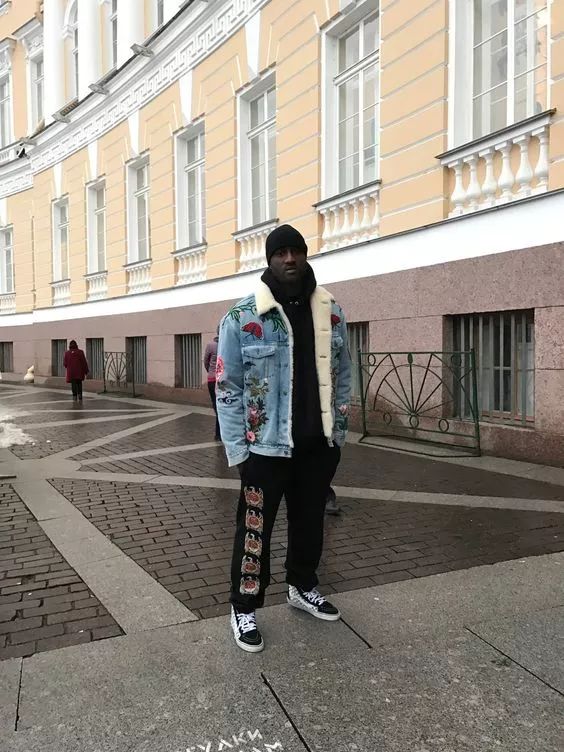 我们穿什么衣服可以风格多变,我们穿什么衣服最好看