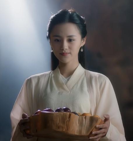 《三生三世》5位“婢女”，奈奈忠心耿耿，热巴虽美但不合格！