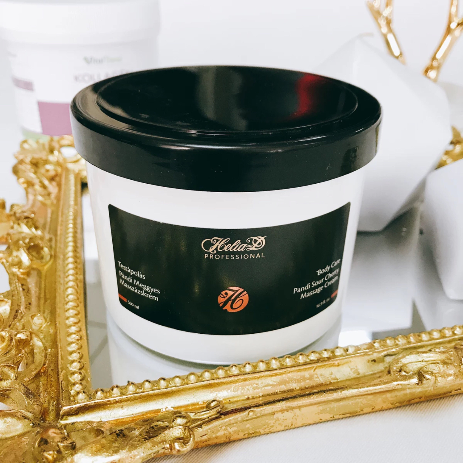 紫色果香小众身体乳,夏季奶香味身体乳推荐