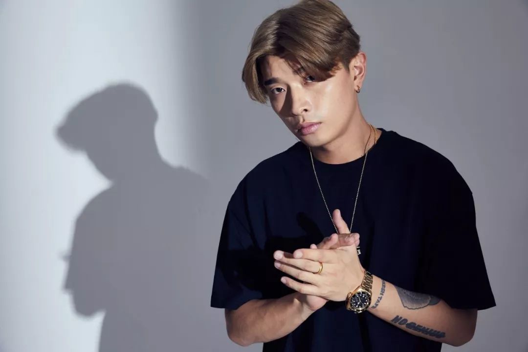 万妮达赛前秀直播,万妮达厦门满舒克