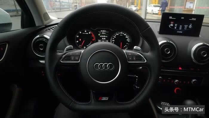 奥迪a3改装方向盘拆装,奥迪a3改装方向盘翻毛皮