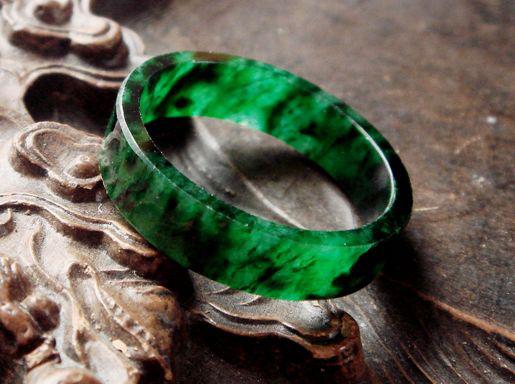 新手翡翠基础知识,新手想入行翡翠去哪个地方好