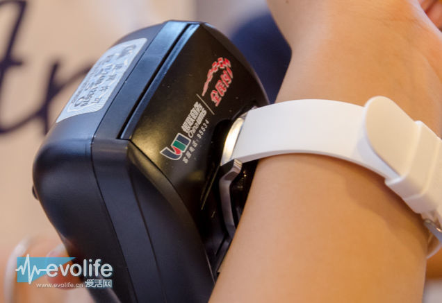 可穿戴、车载还有艺术手握AI的出门问问跨界迈大步