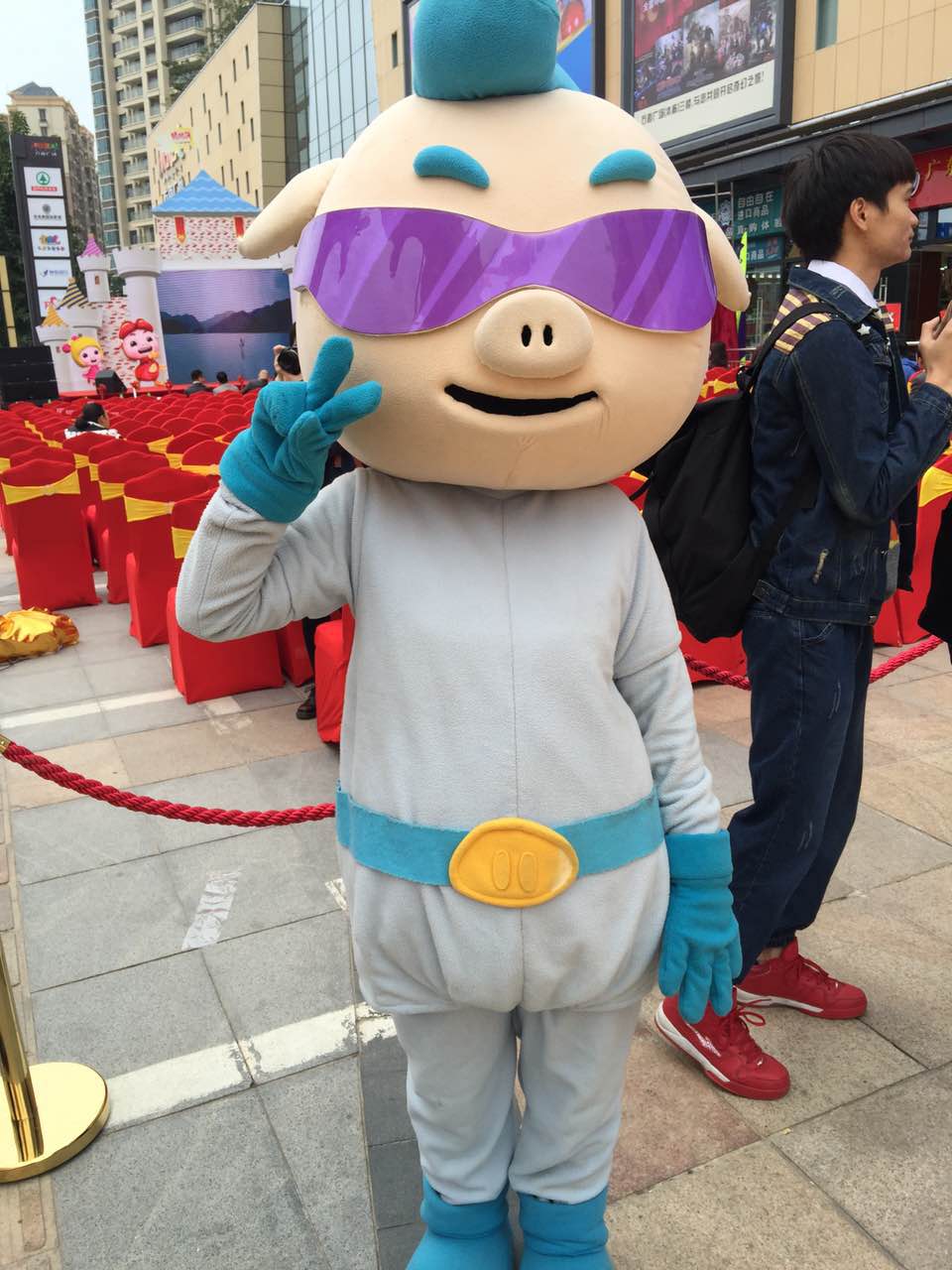 金山广场优惠团购,金山湖广场团购