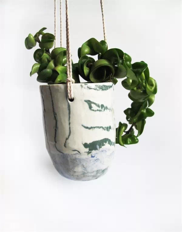 家里阳台养花怎么处理,夏季养花施肥有臭味怎样消除