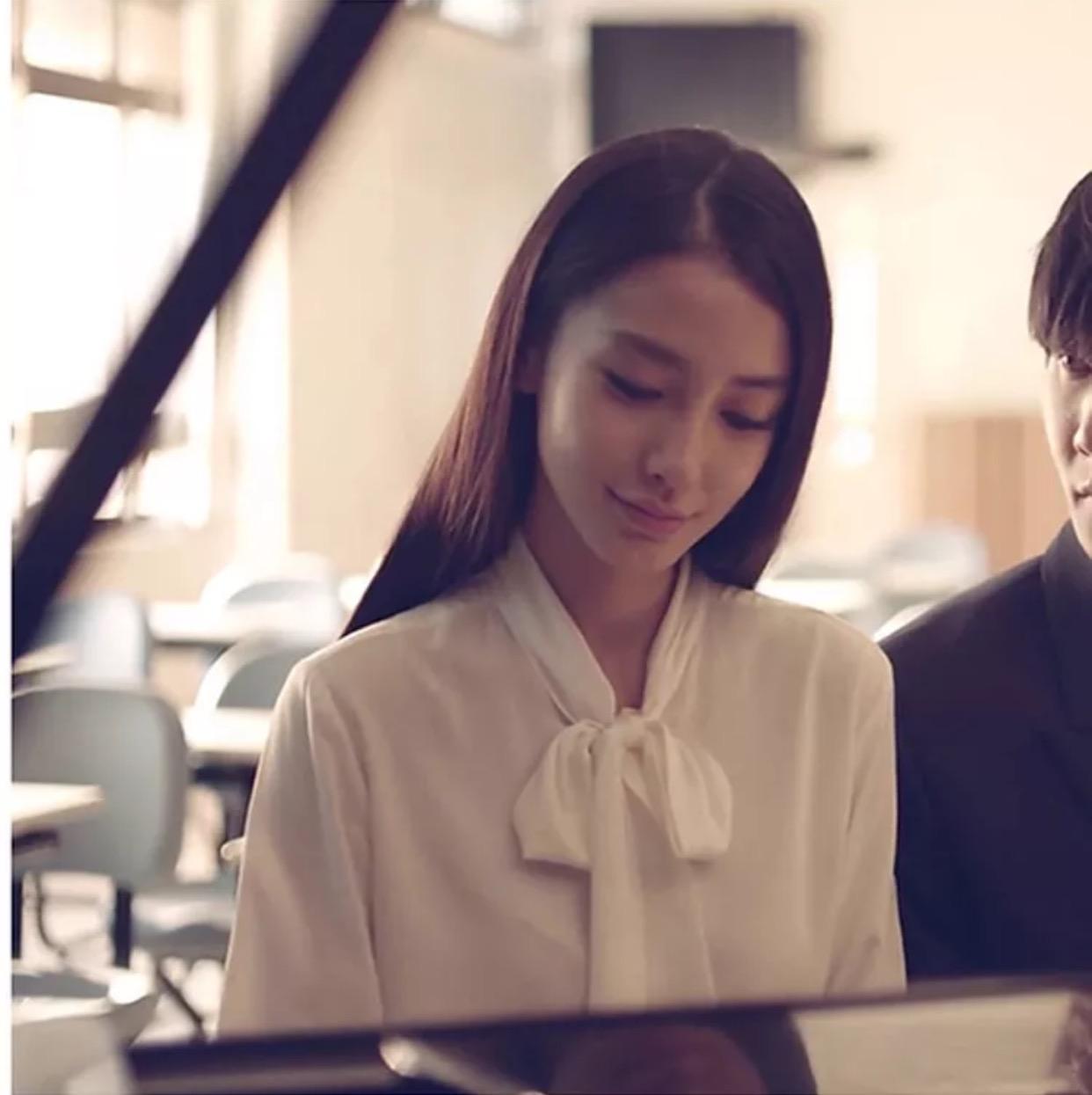 全智贤杨幂哪个更漂亮,高圆圆和全智贤代言的服装