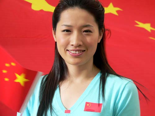 蛙后的传奇人生，斥泳池不干净被恩师扇耳光，恋富五代如今仍单身